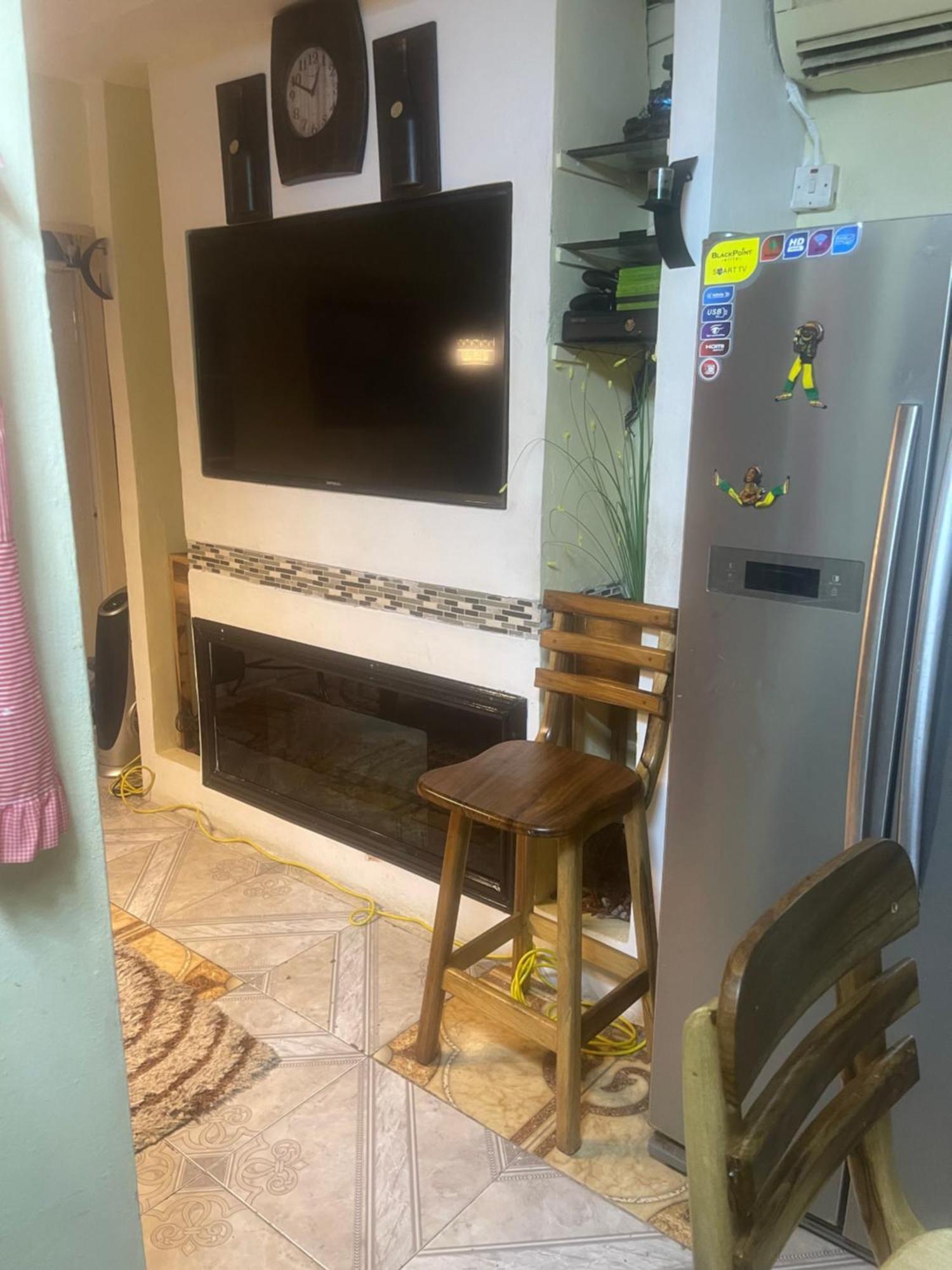 Jamaican R Home Kingston Bagian luar foto